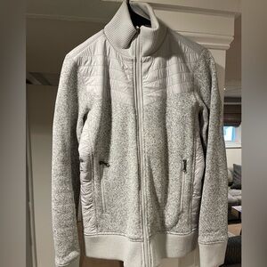 Woman’s MARMOT fleece zip up jacket